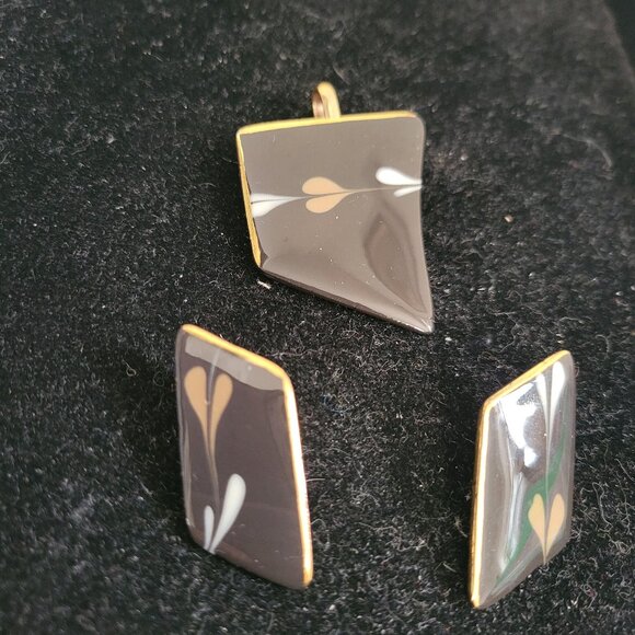 Vintage Enamel on Copper Brooch or pendant with Matching Earrings 1970's - Picture 1 of 3